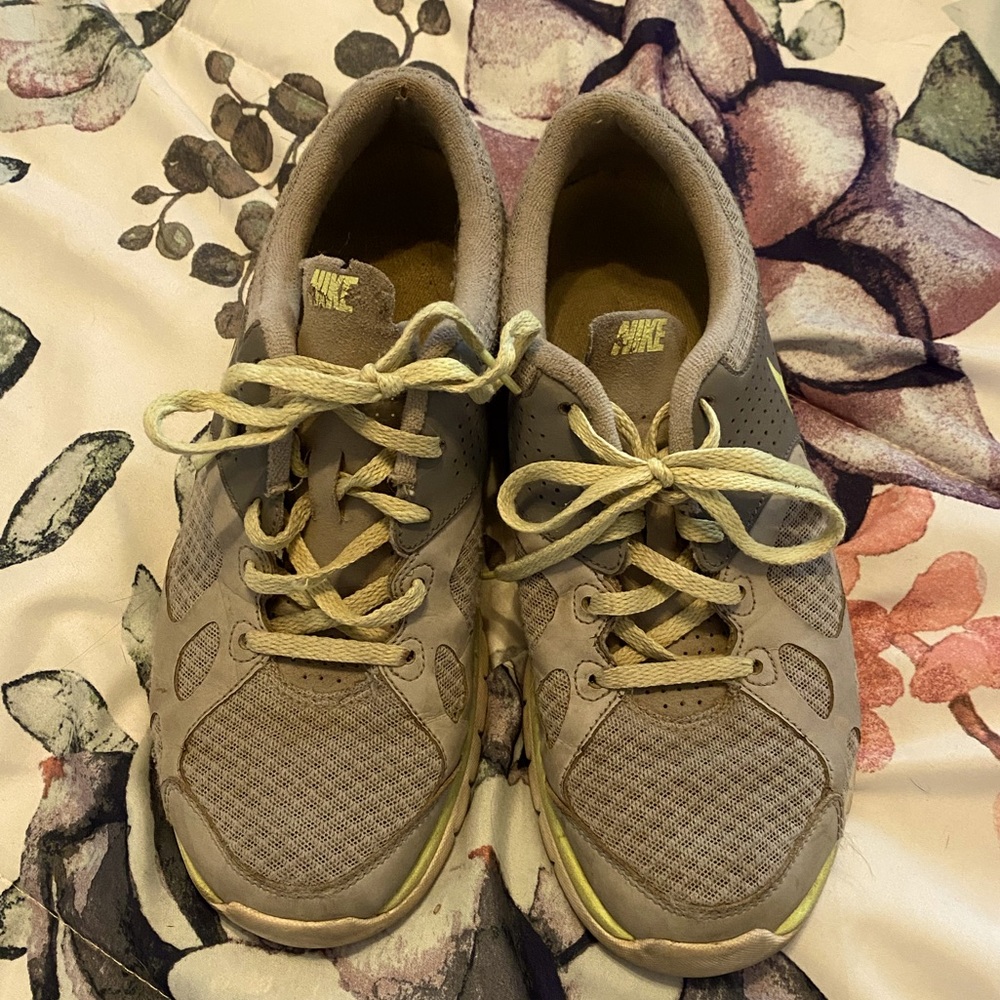 Womens Nikes